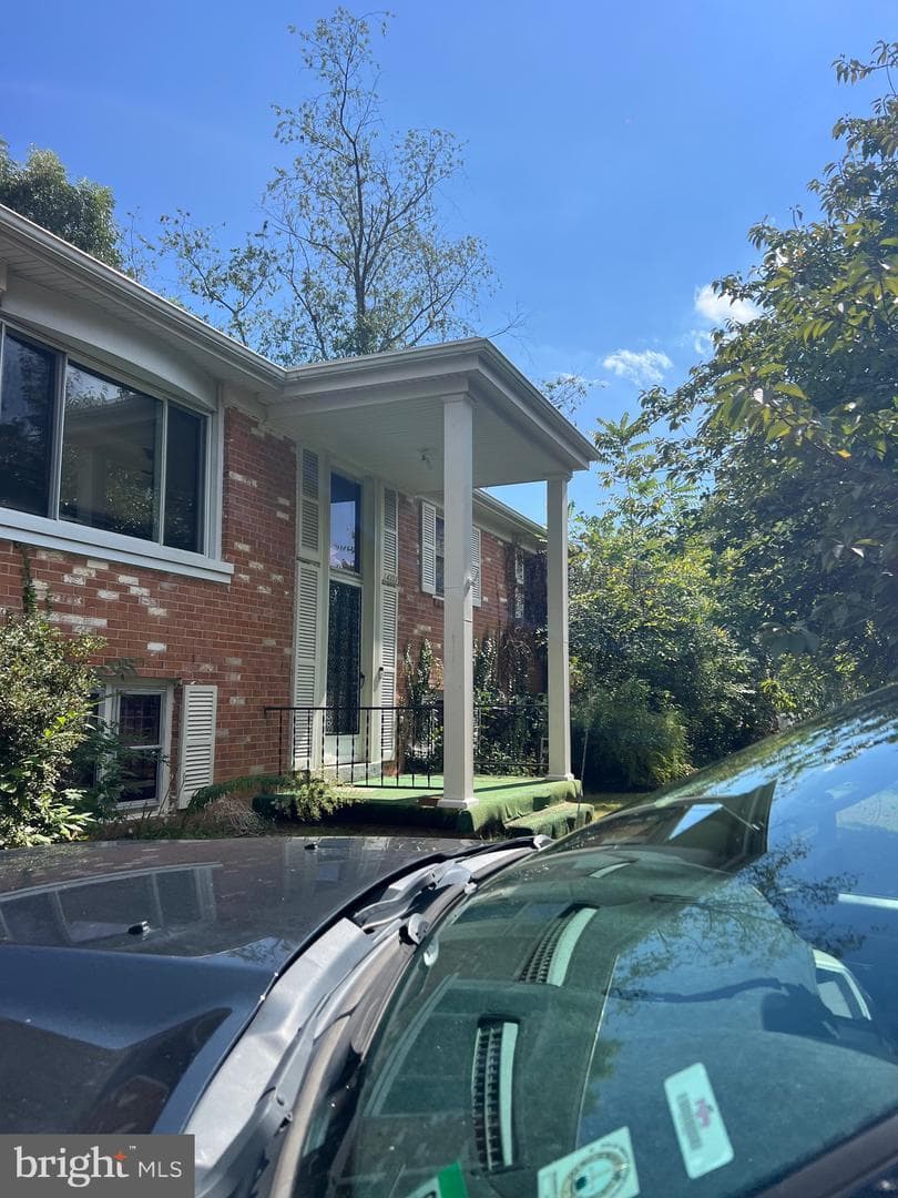 14303 Chesterfield - Photo 1