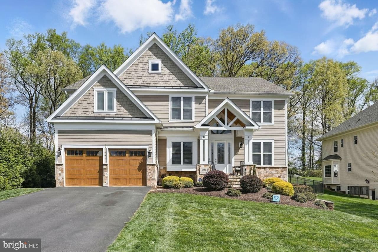 10008 Murnane - Photo 1