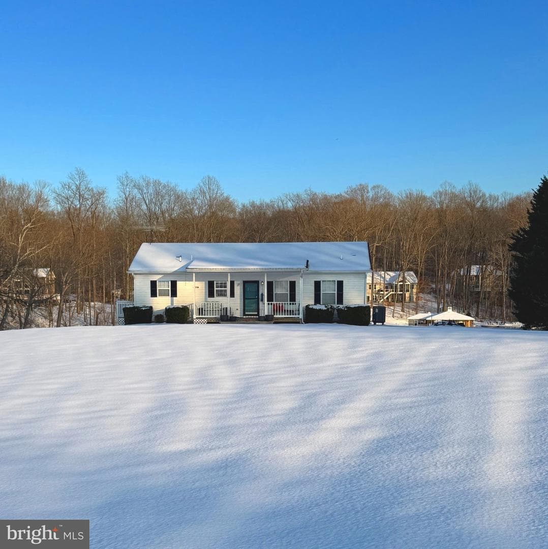 6813 Lakes Edge - Photo 1