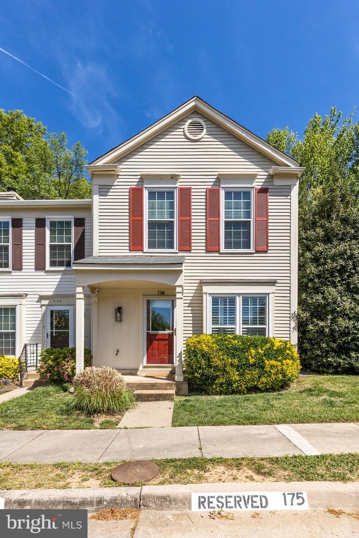 7100 Strawn - Photo 1