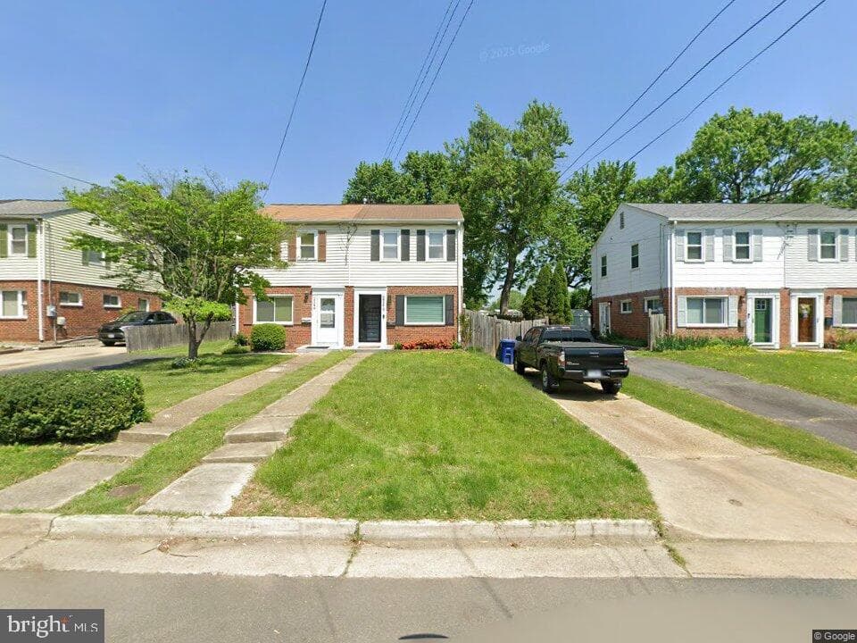 2248 Roanoke - Photo 1