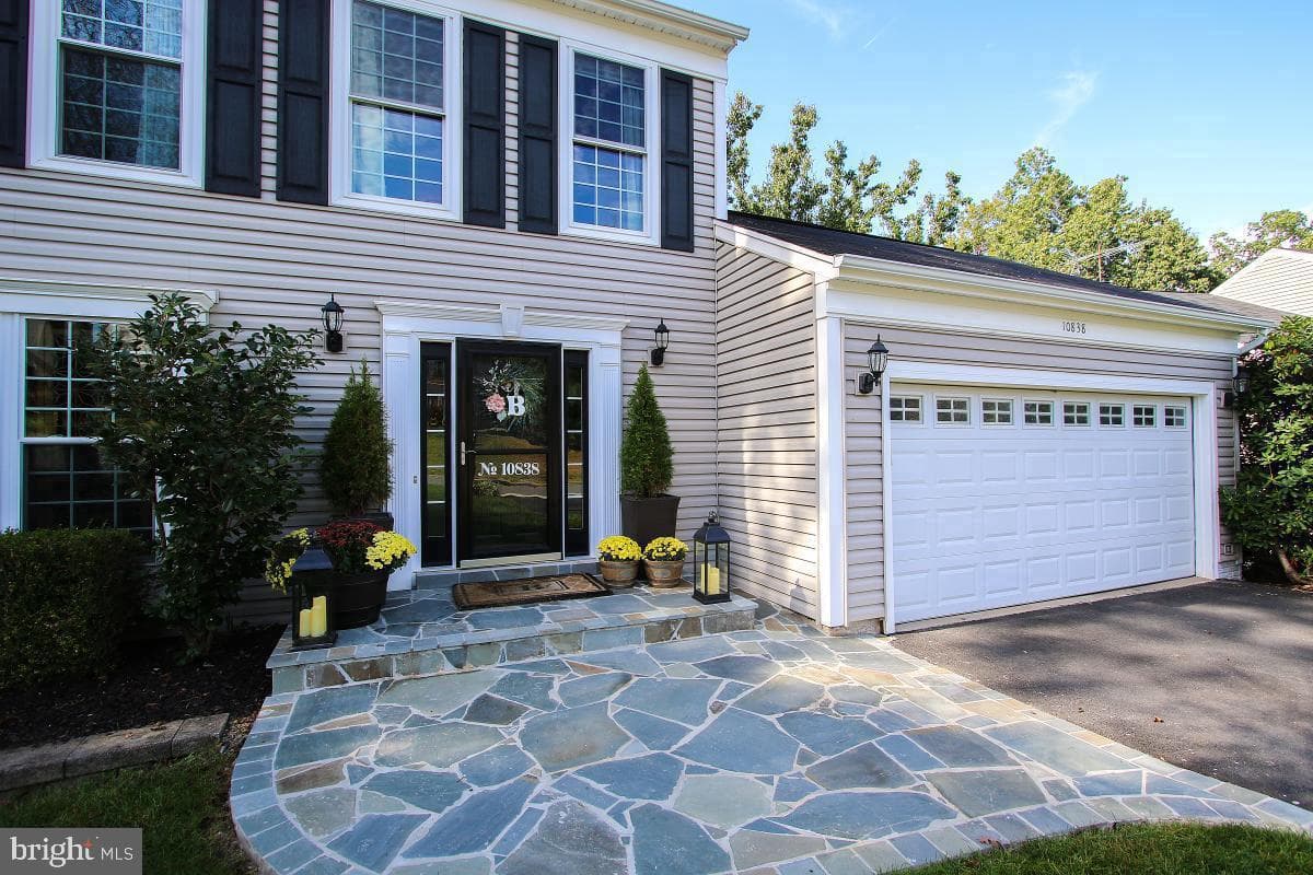 10838 Monticello - Photo 1