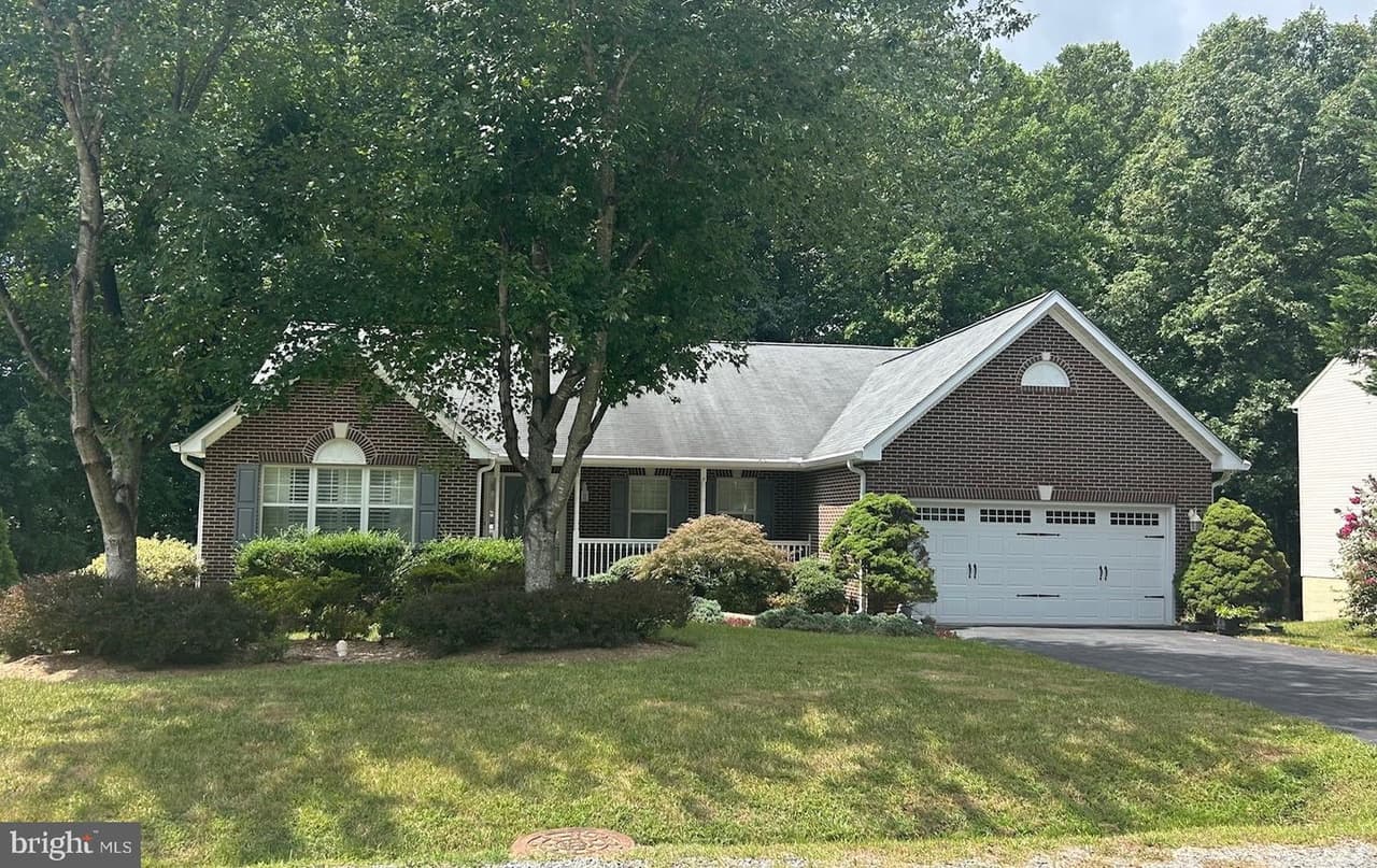 15 Evanshire - Photo 1