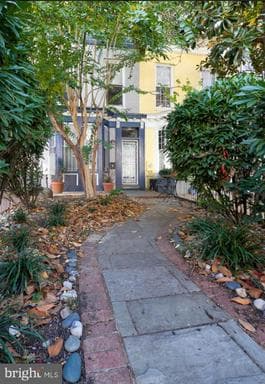 1434 T STREET - Photo 1