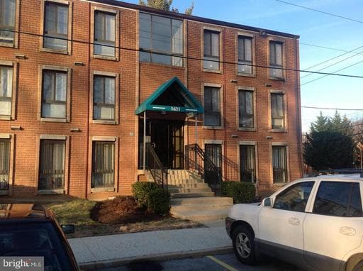 1631 GAINESVILLE STREET 301 - Photo 1