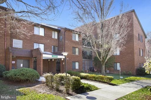 15320 PINE ORCHARD DRIVE 83-2J - Photo 1