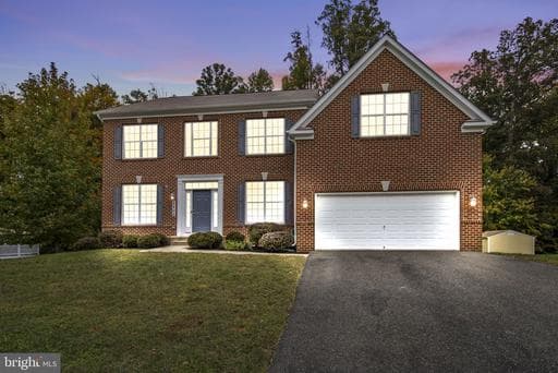 8806 NANCY LANE - Photo 1