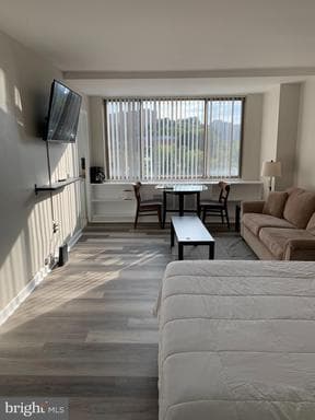 1121 ARLINGTON BOULEVARD 734