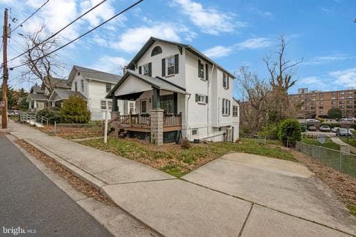 1943 N CLEVELAND STREET - Photo 1