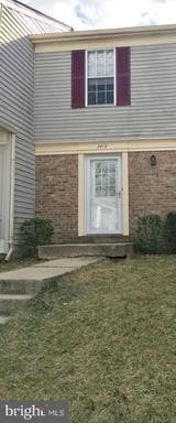 2913 MADEIRA COURT
