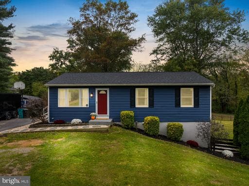 7726 MCCLELLAN AVENUE - Photo 1
