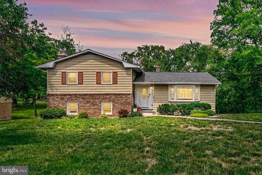 1202 HILLCREEK ROAD - Photo 1