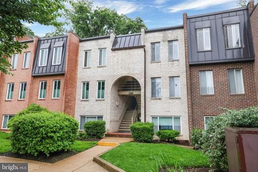 5041 7TH ROAD 102