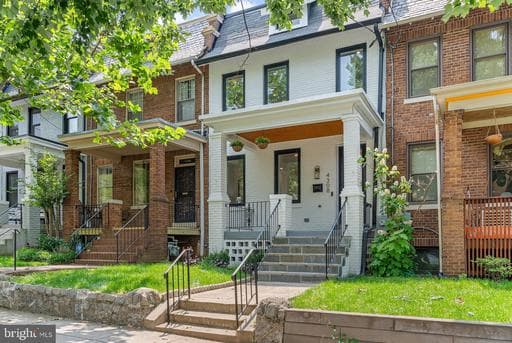 4308 4TH STREET - Photo 1