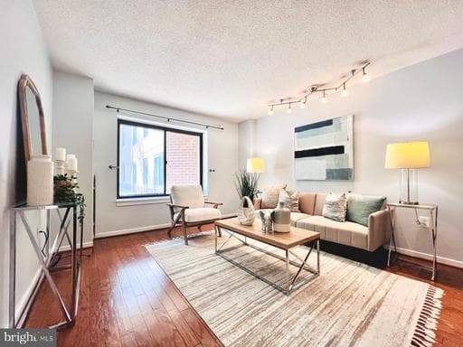 2111 WISCONSIN AVENUE 110 - Photo 1