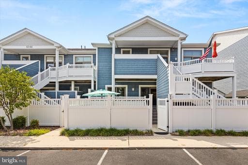 201 S HERON DRIVE 8E1 - Photo 1