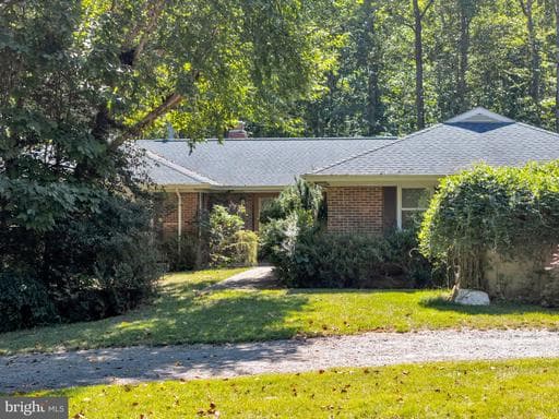11079 NEWOOD DRIVE