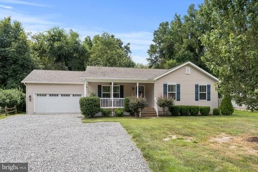 305 CEDAR LANE