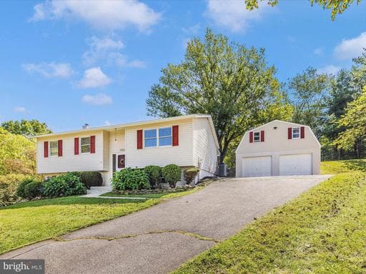7291 BEECHTREE LANE - Photo 1
