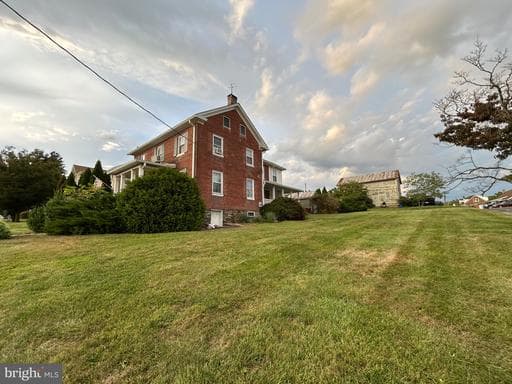 414 High St, New Windsor, MD 21776-8921, United States - Photo 1