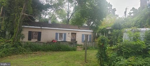 400 SUMMIT AVENUE