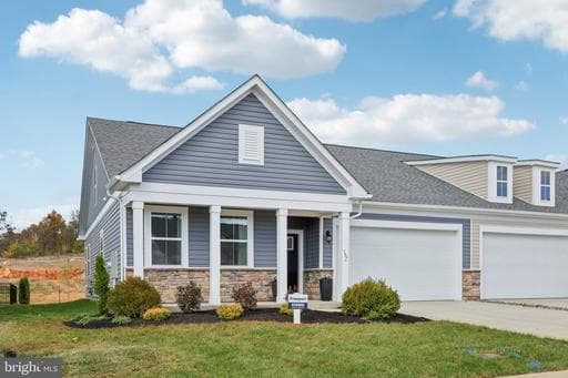 124 TRELLIS VIEW LANE - Photo 1