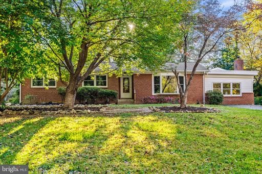 6741 MAXWELL AVENUE - Photo 1