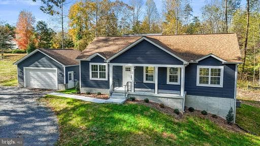 95 WOODLAND SHORES DRIVE - Photo 1