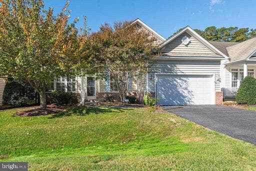 8 LONG POINT COURT - Photo 1