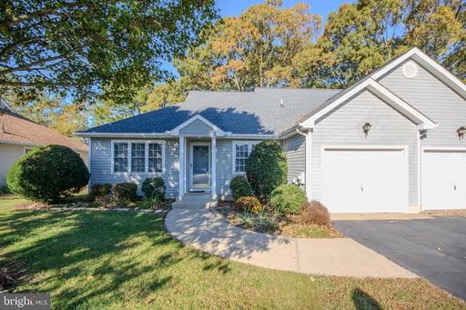 922 W SCHUMAKER MANOR DRIVE - Photo 1