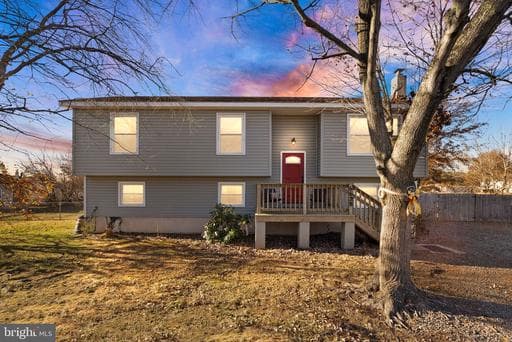 6628 Belfrys Ct W, Bealeton, VA 22712-9781, United States - Photo 1