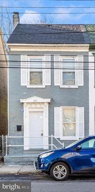 137 E Antietam St, Hagerstown, MD 21740-5601, United States - Photo 1