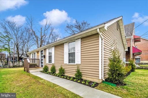 1015 48TH PL NE,WASHINGTON,DC,20019,WASHINGTON - Photo 1