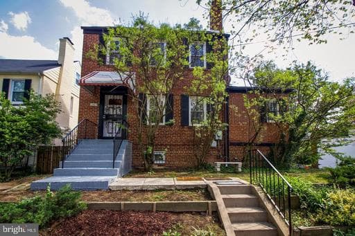 1927 Quincy St NE, Washington, DC 20018-3029, United States