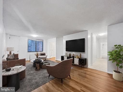 4390 Lorcom Ln, Arlington, VA 22207-3324, United States - Photo 1