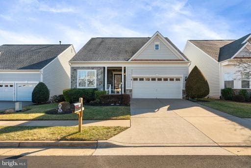 6029 Calumet Ct, Gainesville, VA 20155-6678, United States - Photo 1