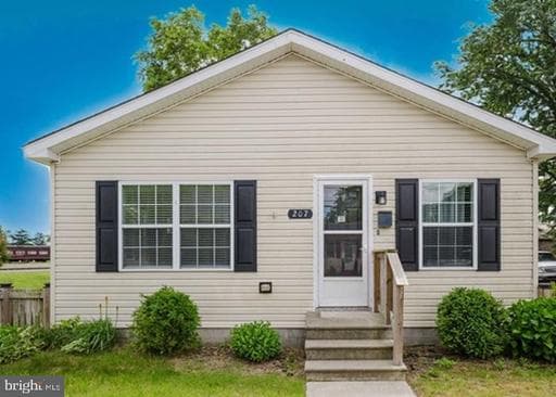 208 Broad St, Hurlock, MD 21643-3441, United States - Photo 1