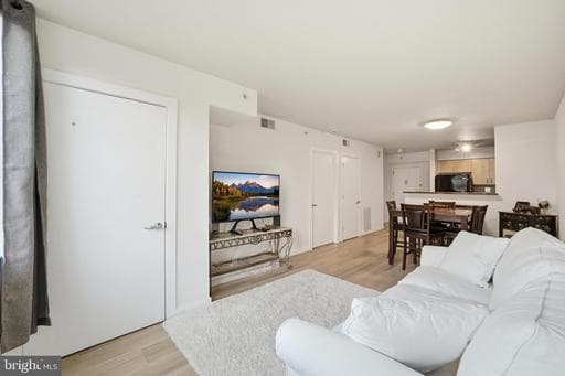 1000 NEW JERSEY AVENUE 216 - Photo 1