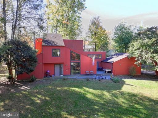 11813 Vale Rd, Oakton, VA 22124-2248, United States - Photo 1