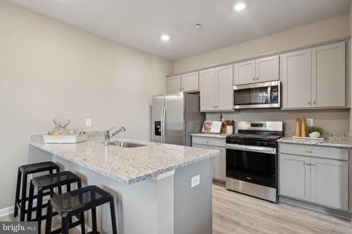 5901 BANYAN LANE - Photo 1