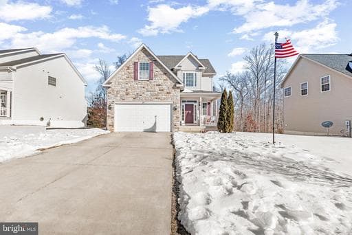 392 WHIRLAWAY DRIVE - Photo 1