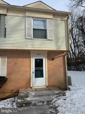 11 WOODENBRIDGE COURT A - Photo 1