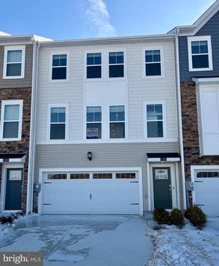 2178 WINTERBERRY LANE - Photo 1