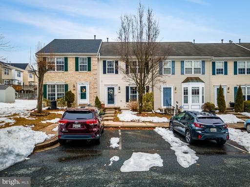 725 SHALLOW RIDGE COURT - Photo 1