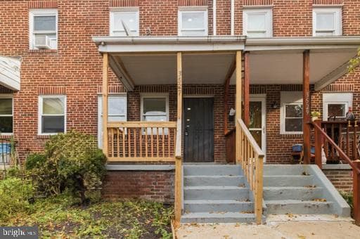 3527 HORTON AVENUE - Photo 1