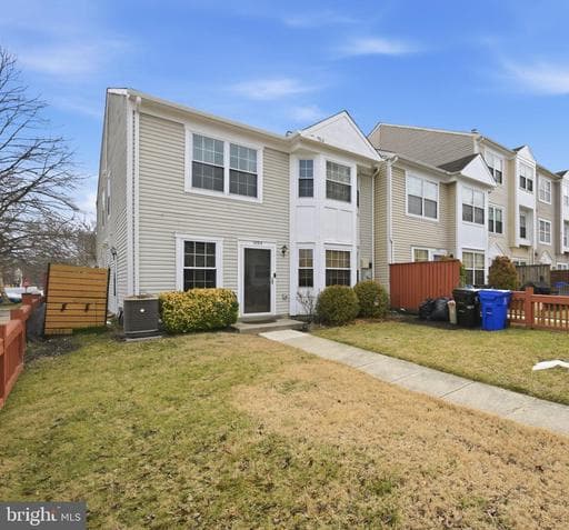 14314 S Shore Ct, Laurel, MD 20707-5848, United States - Photo 1