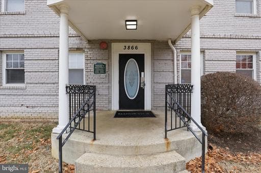 3866 9TH STREET 102 - Photo 1