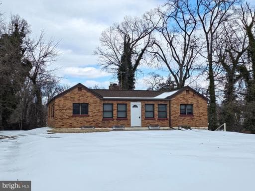 5110 S BARNABY ROAD - Photo 1
