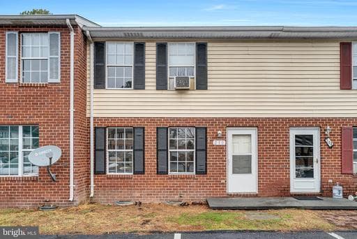 210 BRUNSWICK ROAD - Photo 1