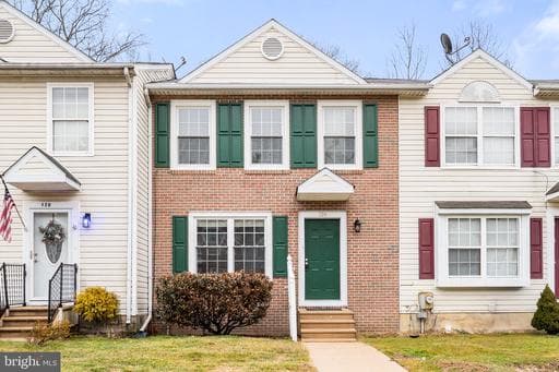 126 MAHOGANY DRIVE - Photo 1